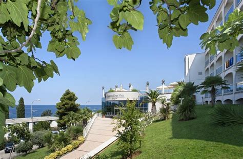 En choisissant hotel gran vista plava laguna à poreč, vous profiterez d'un séjour au bord de la plage, à moins de 5 minutes en voiture de aquacolors poreč et episcopal complex of the. Poreč, Hotel Laguna Gran Vista 3* - Mondo Travel