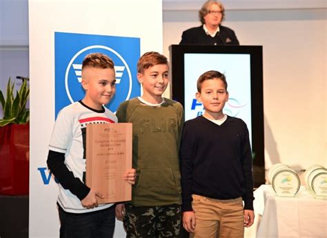 Bio, results, ranking and statistics of jannik sinner, a tennis player from italy competing on the atp international tennis jannik sinner (ita). Das Tennisfest - Die Neue Südtiroler Tageszeitung