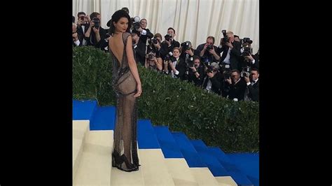 Kendall Jenner Cumple 22 Años Con Provocativas Fotos En Instagram