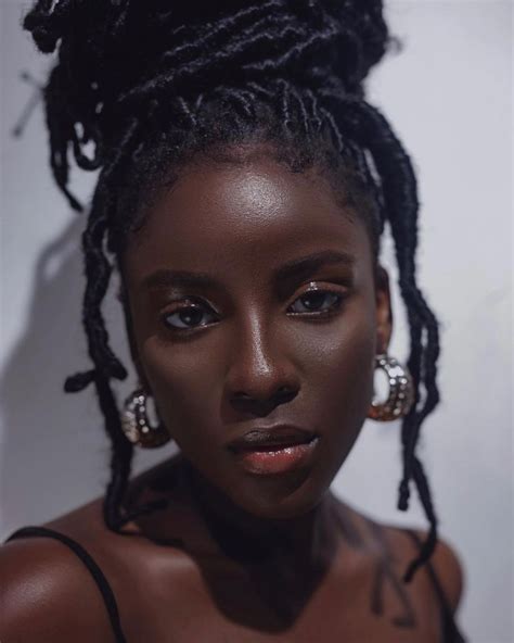Dark Skin Women Submit Cabelo Afros Feminino Ideias De Penteado