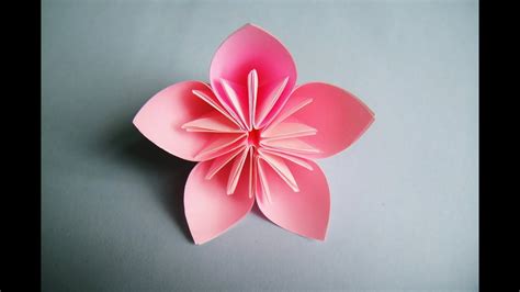 すべて creative cloud アプリ内から利用できます。 まず、デザイン制作物に透かし入りの画像を配置して確認します。 photoshop、indesign、illustrator などのアドビデスクトップアプリ内から直接利用でき、購入、管理できます。 アーティスト紹介. 折り紙【桃の花】作り方 ひな祭り Origami paper 'Peach blossom' | Doovi