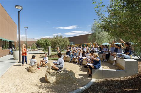 How To Create Outdoor Learning Environments That Benefit Students
