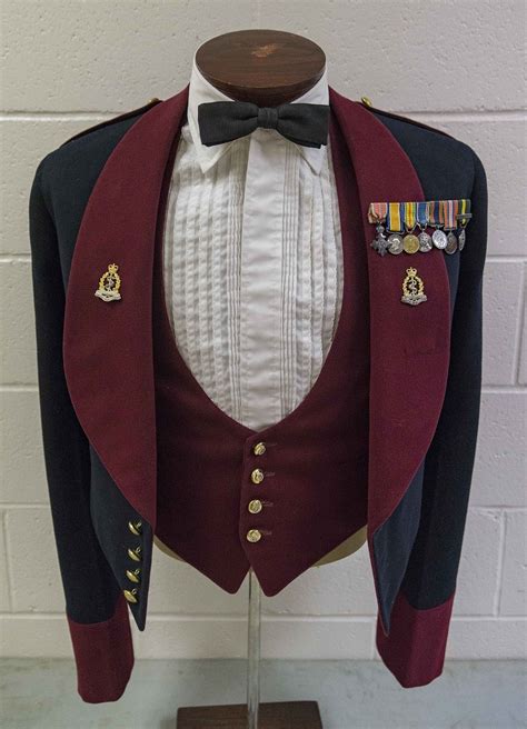 Canadian Rcaf Officers Pilots Mess Dress Uniform And Pants Named