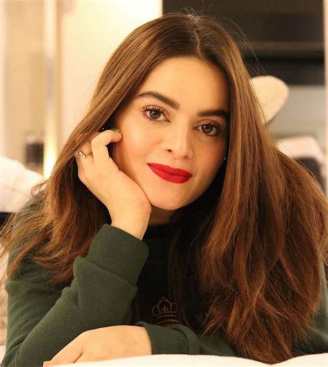 Top 10 Pakistani Actresses With Most Beautiful Hair Reviewitpk