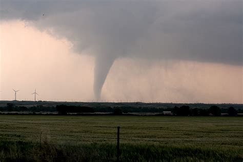 Nssl0232 Tornado Over The Plains This Tornado Was One Of Flickr