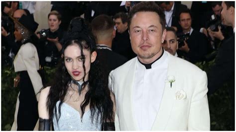 Elon musk tweeted the first picture of his newborn baby on tuesday, and used a photo filter that gave his son face tattoos. Tesla CEO Elon Musk's girlfriend Grimes goes topless to ...