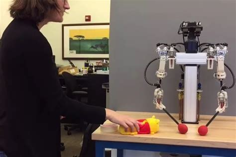 Scientists Teach Disneys Autonomous Robot A Sense Of Humour So He Can