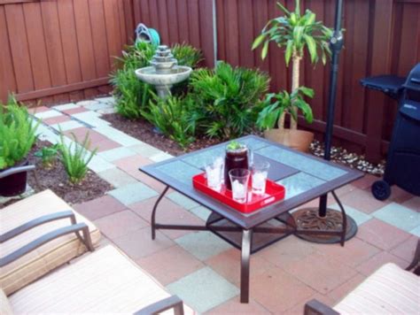 10 Beautiful And Cozy Small Condo Patio Decorating Ideas Page 3 Of 15