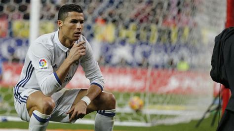 A san luis, cuadro de la primera b, en el teniente de rancagua, lo superó por el gol de brandon cortés al borde del 90, tras bajar el — universidad de chile (@udechile) june 24, 2021. Atlético vs Real Madrid: Cristiano Ronaldo supera a Di ...