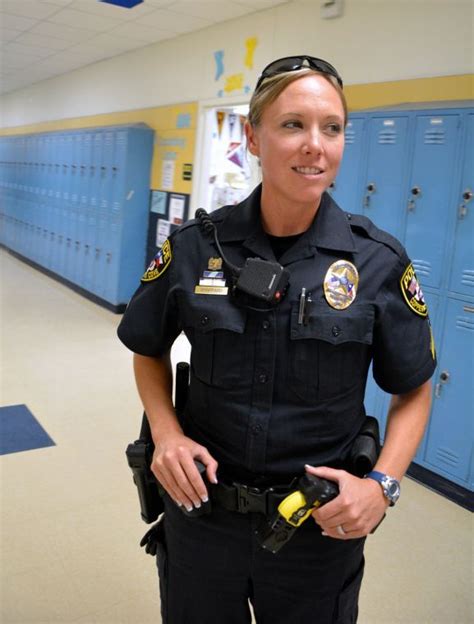 Women Police Officers Bing Images Police Officer Uniform Cop Uniform