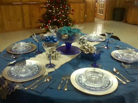 Blue And Silver Christmas Tablescape Tablescapes Pinterest Silver