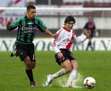 El homenaje de River Plate a Marcelo Salas a 22 años desde ...