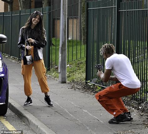 Love Islands Rebecca Gormley And Biggs Chris Share A Kiss During An