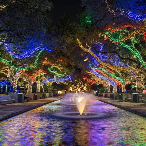 The Best And Brightest Christmas Light Displays Around Houston In 2018