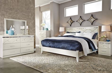 Besides good quality brands, you'll also find plenty of discounts when you shop for bedroom furniture set during big sales. Ashley Dreamer Bedroom Set | Bedroom Furniture Sets