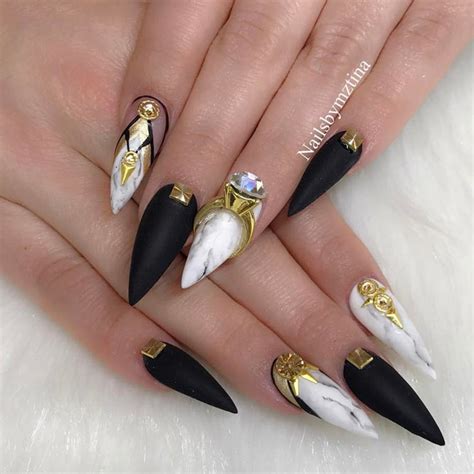 However, those of you who like to stand out choose bold and daring manicure. New Fearless Combinations with Black Stiletto Nails ...
