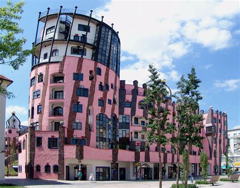 Hundertwasser Hotel Dahn Crelandoeierfarbenpulverde