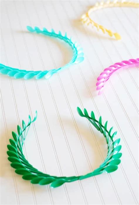 Diy Olympic Spoon Wreaths Olympic Wreath Laurel Wreath Craft