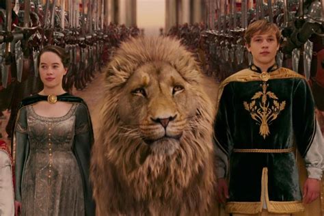 By 2005 william moseley (peter) was 17 turning 18, anna popplewell (susan) was 16, skandar keynes (edmund) was 14, and georgie henley (lucy) georgie henley was 12 in the first movie of narnia. Netflix working on new Chronicles of Narnia series and ...