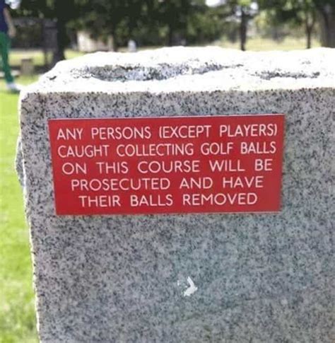 22 Funny Signs That Avid Golfers Will Appreciate