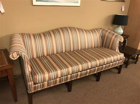 Broyhill Floral Sofa Delmarva Furniture Consignment