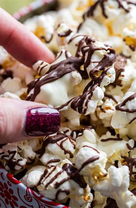 Easy Homemade Chocolate Drizzle Popcorn 2024 Atonce
