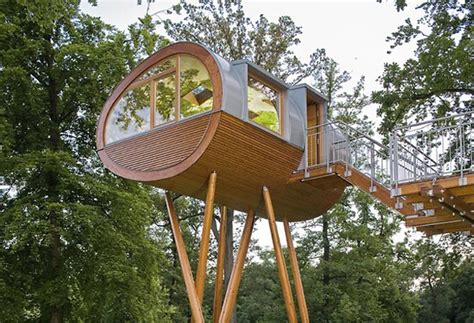 Treehouse World Of Living By Baumraum House Design And Decor
