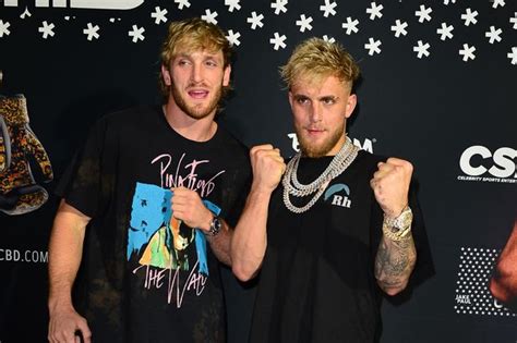 Logan Paul Calls Boxing Brother Jake Poor After Cryptocurrency