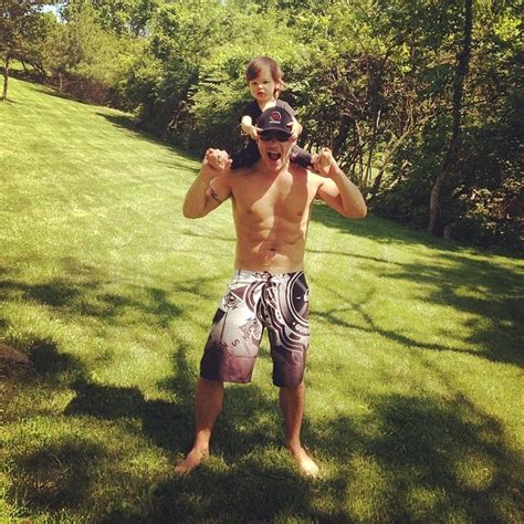 Shirtless Nick Lachey Put His Son On His Shoulders Celebrity