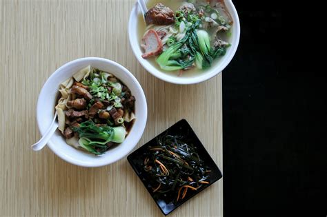 Magic Noodle (Harbord Location): Toronto, Ontario - theallonsy.com