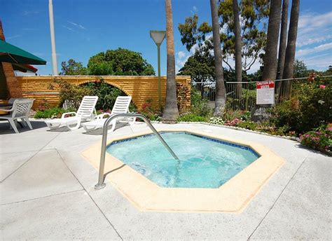 Vagabond Inn Costa Mesa Pool Pictures And Reviews Tripadvisor