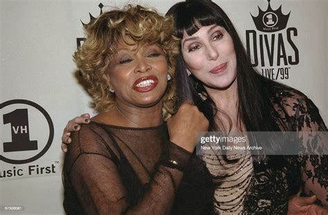 Tina Turner And Cher After Their Perfomances At The Vh1 Divas Live News Photo Getty Images