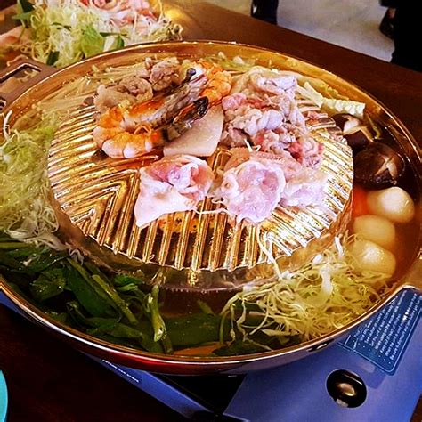 We aim to provide you with the very best thai experience, time after time. 10 Best Restaurants for Authentic Thai Street Food | Booky