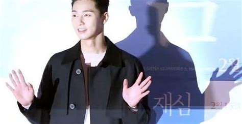 Park seo joon explained that when it comes to his projects, exchanging notes with partners is his habit. Park Seo Joon Girlfriend, Ex-Girlfriend and Wife (2021)
