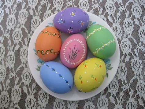 Hand Painted Ceramic Easter Eggs Set 8