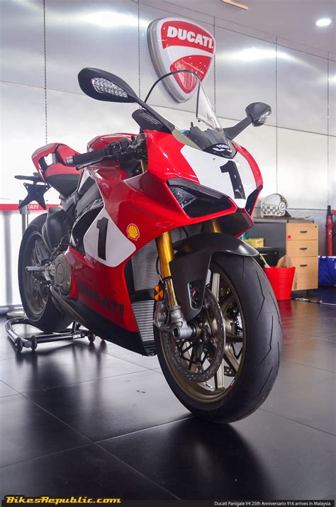The v4 was already one of the most powerful production bikes in the world and the r version takes it even further. Ducati Panigale V4 25th Anniversario 916 arrives in ...