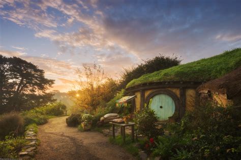 Hobbiton The Real Hobbit Village In Matamata New