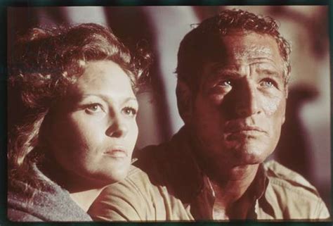 Paul Newman And Faye Dunaway On Set Of Towering Inferno 1974 Photo
