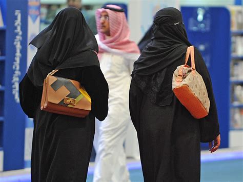 Five Things That Saudi Arabian Women Still Cannot Do The Independent The Independent