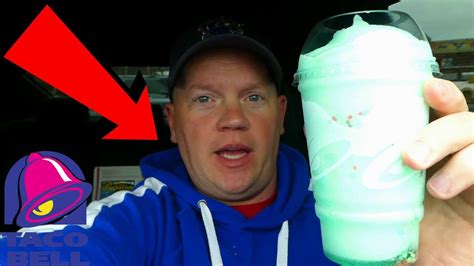 The official twitter of taco bell canada. Taco Bell Baja Blast Birthday Freeze (Reed Reviews) - YouTube