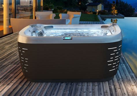 Best Hot Tubs For The Money [2023] See The 12 Most Reliable