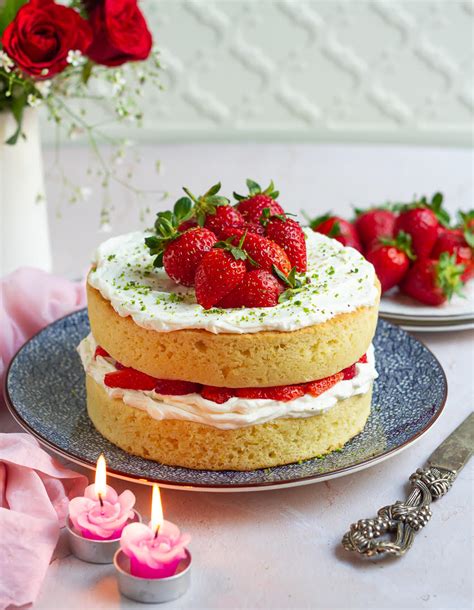 Victoria Sponge Cake Strawberry Victoria Sponge Cake Recipe
