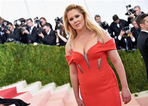 Amy Schumer S New Response To The Formation Controversy Explains Her