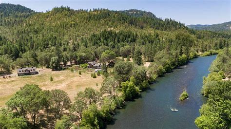 Oregon Recreational Retreat With Rogue River Access