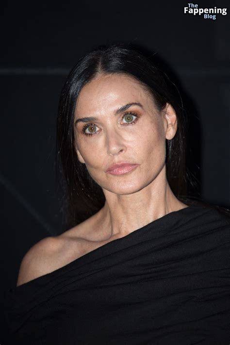 Demi Moore Flashes Her Nude Tit At The Saint Laurent Show In Paris Photos Fappeninghd