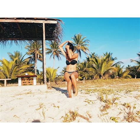 curtidas comentários Milly tamylecardoso no Instagram Summer paradise Summer