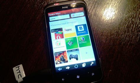 Pages are automatically adapted to the size of the display. Opera Mini ported to Full Unlocked Windows Phones ...