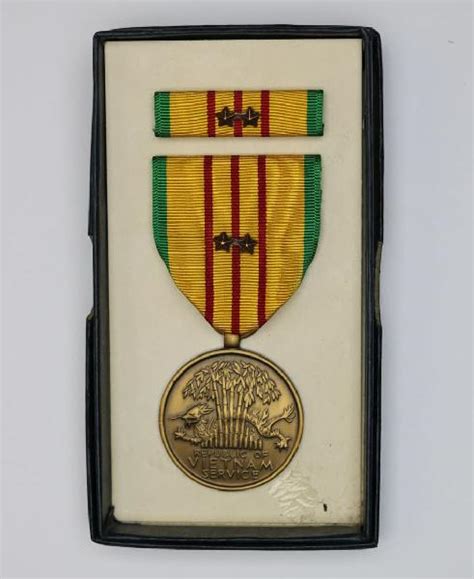 Republic Of Vietnam Service Medal With Stars Ef In Box In South