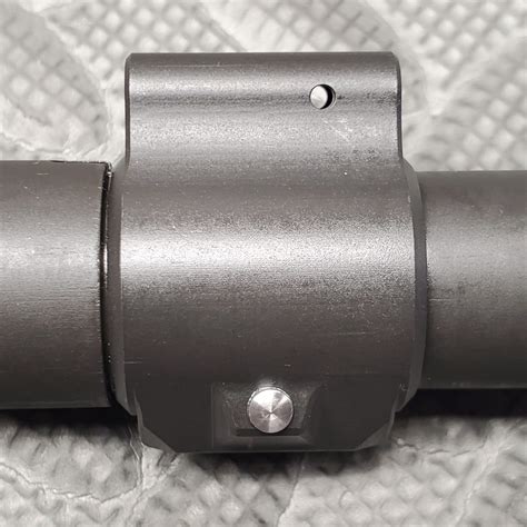 Low Profile Gas Block Pinning Service Trajectory Arms