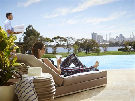 Deluxe King Room Accommodations At Crown Towers Perth